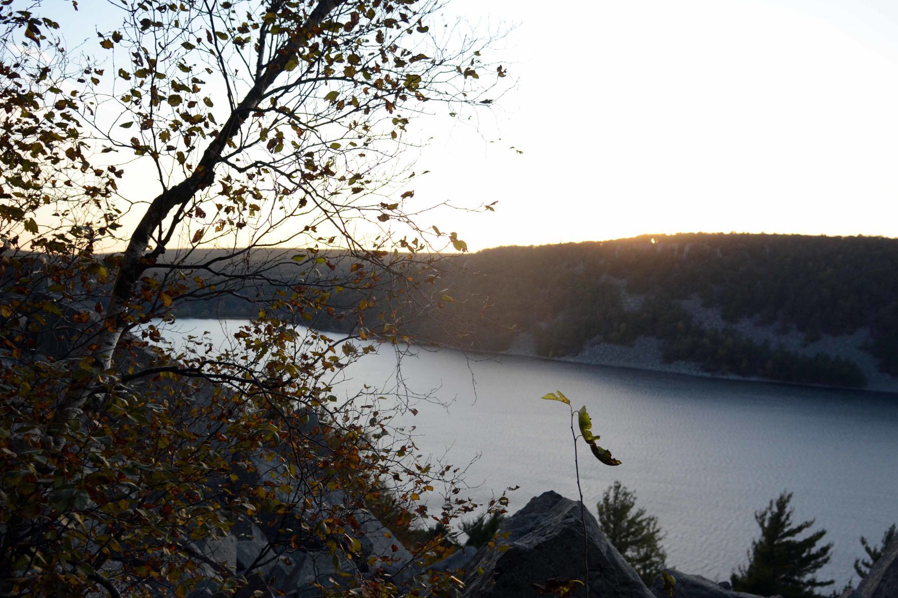 Devil's Lake shows autumn colors, Oct. 18